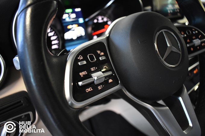 MERCEDES-BENZ GLC 300 e 4Matic EQ-Power Business Extra